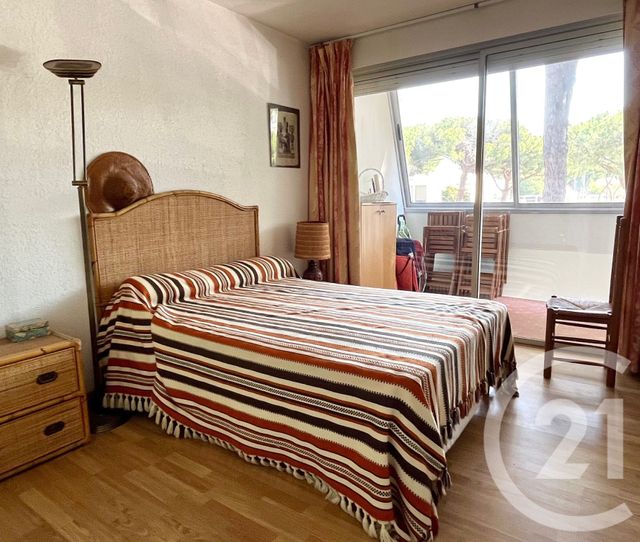 Appartement F2 à louer - 2 pièces - 49.76 m2 - LA GRANDE MOTTE - 34 - LANGUEDOC-ROUSSILLON - Century 21 Rouvière Immobilier