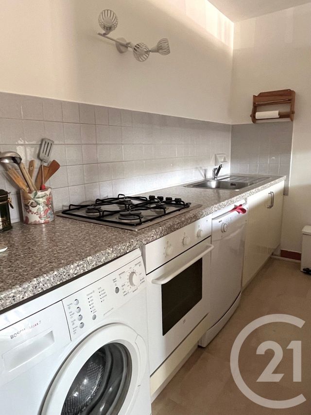 Appartement F2 à louer - 2 pièces - 49.76 m2 - LA GRANDE MOTTE - 34 - LANGUEDOC-ROUSSILLON - Century 21 Rouvière Immobilier