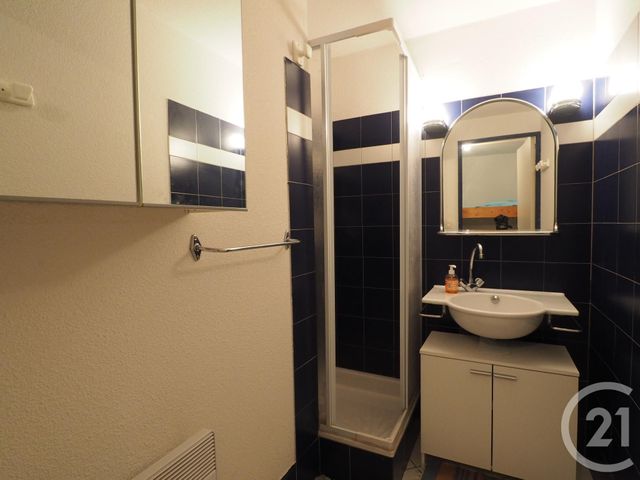 Appartement F2 cabine à louer - 2 pièces - 35.91 m2 - LA GRANDE MOTTE - 34 - LANGUEDOC-ROUSSILLON - Century 21 Rouvière Immobilier