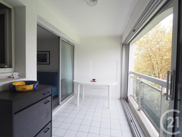 Appartement F2 cabine à louer - 2 pièces - 35.91 m2 - LA GRANDE MOTTE - 34 - LANGUEDOC-ROUSSILLON - Century 21 Rouvière Immobilier