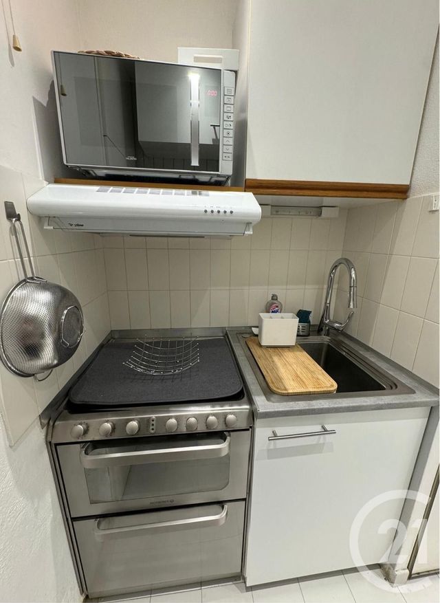 Appartement Studio Cabine à louer - 1 pièce - 26.36 m2 - LA GRANDE MOTTE - 34 - LANGUEDOC-ROUSSILLON - Century 21 Rouvière Immobilier