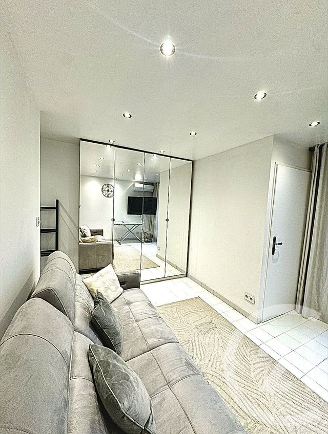 Appartement Studio Cabine à louer - 1 pièce - 26.36 m2 - LA GRANDE MOTTE - 34 - LANGUEDOC-ROUSSILLON - Century 21 Rouvière Immobilier