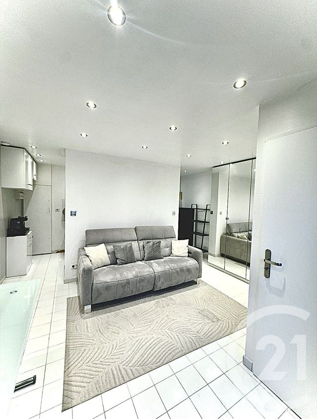 Appartement Studio Cabine à louer - 1 pièce - 26.36 m2 - LA GRANDE MOTTE - 34 - LANGUEDOC-ROUSSILLON - Century 21 Rouvière Immobilier