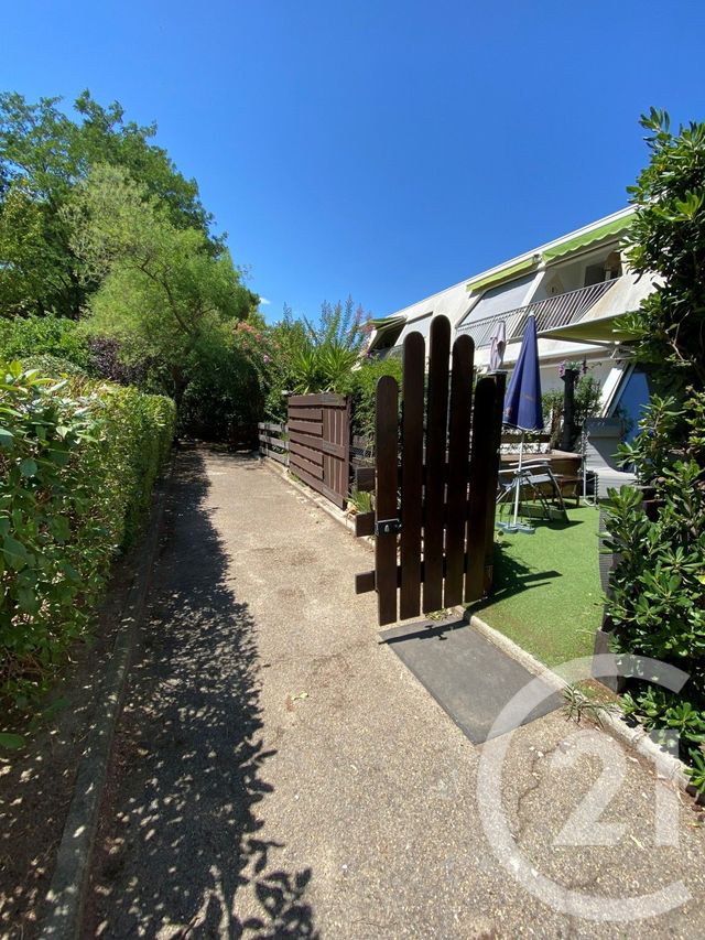Appartement Studio cabine à vendre - 2 pièces - 23.5 m2 - LA GRANDE MOTTE - 34 - LANGUEDOC-ROUSSILLON - Century 21 Rouvière Immobilier
