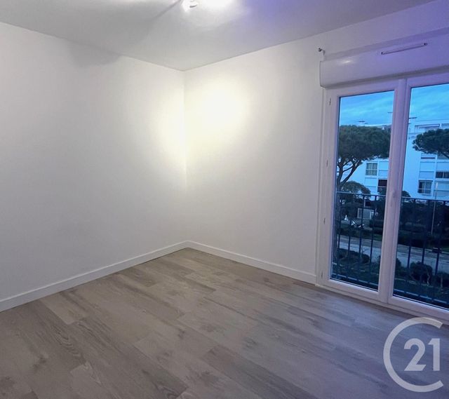 Appartement F2 à louer - 2 pièces - 37.35 m2 - LA GRANDE MOTTE - 34 - LANGUEDOC-ROUSSILLON - Century 21 Rouvière Immobilier