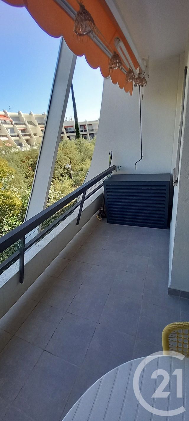 Appartement Studio cabine à louer - 2 pièces - 23.61 m2 - LA GRANDE MOTTE - 34 - LANGUEDOC-ROUSSILLON - Century 21 Rouvière Immobilier
