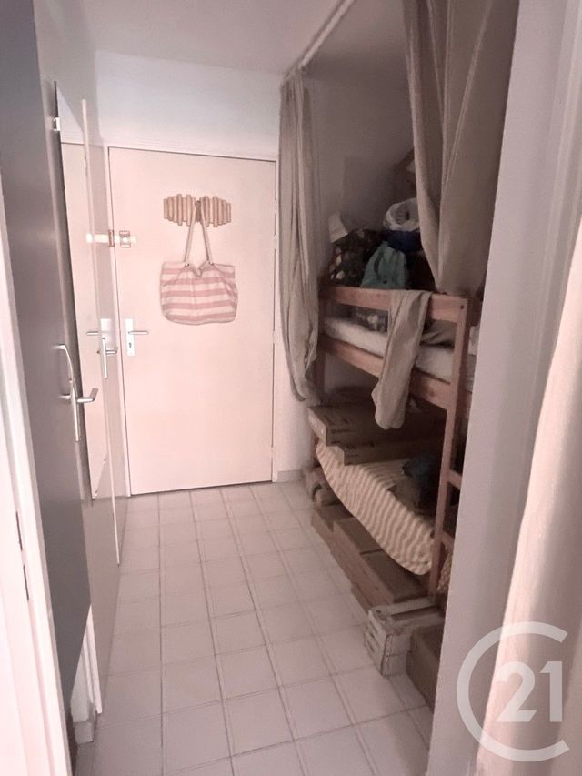 Appartement Studio cabine à louer - 2 pièces - 23.61 m2 - LA GRANDE MOTTE - 34 - LANGUEDOC-ROUSSILLON - Century 21 Rouvière Immobilier