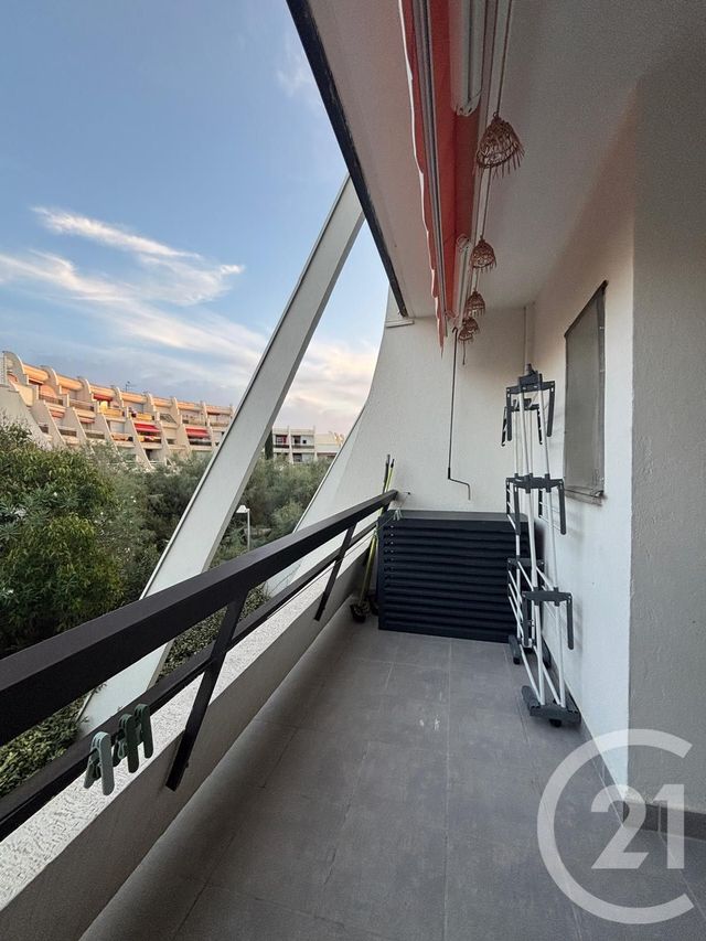 Appartement Studio cabine à louer - 2 pièces - 23.61 m2 - LA GRANDE MOTTE - 34 - LANGUEDOC-ROUSSILLON - Century 21 Rouvière Immobilier