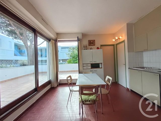 Appartement F2 à vendre - 2 pièces - 47.0 m2 - LA GRANDE MOTTE - 34 - LANGUEDOC-ROUSSILLON - Century 21 Rouvière Immobilier