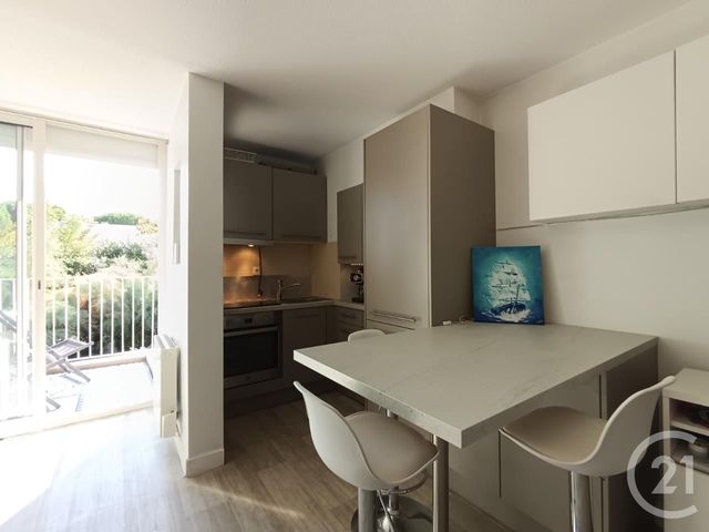 Appartement F2 à vendre - 2 pièces - 33.04 m2 - LA GRANDE MOTTE - 34 - LANGUEDOC-ROUSSILLON - Century 21 Rouvière Immobilier