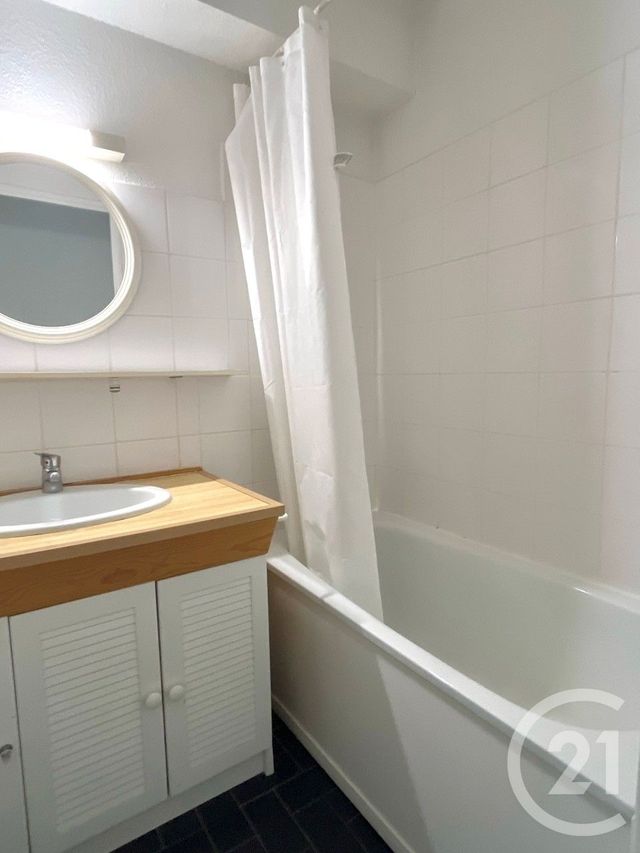 Appartement F1 à louer - 1 pièce - 20.73 m2 - LA GRANDE MOTTE - 34 - LANGUEDOC-ROUSSILLON - Century 21 Rouvière Immobilier